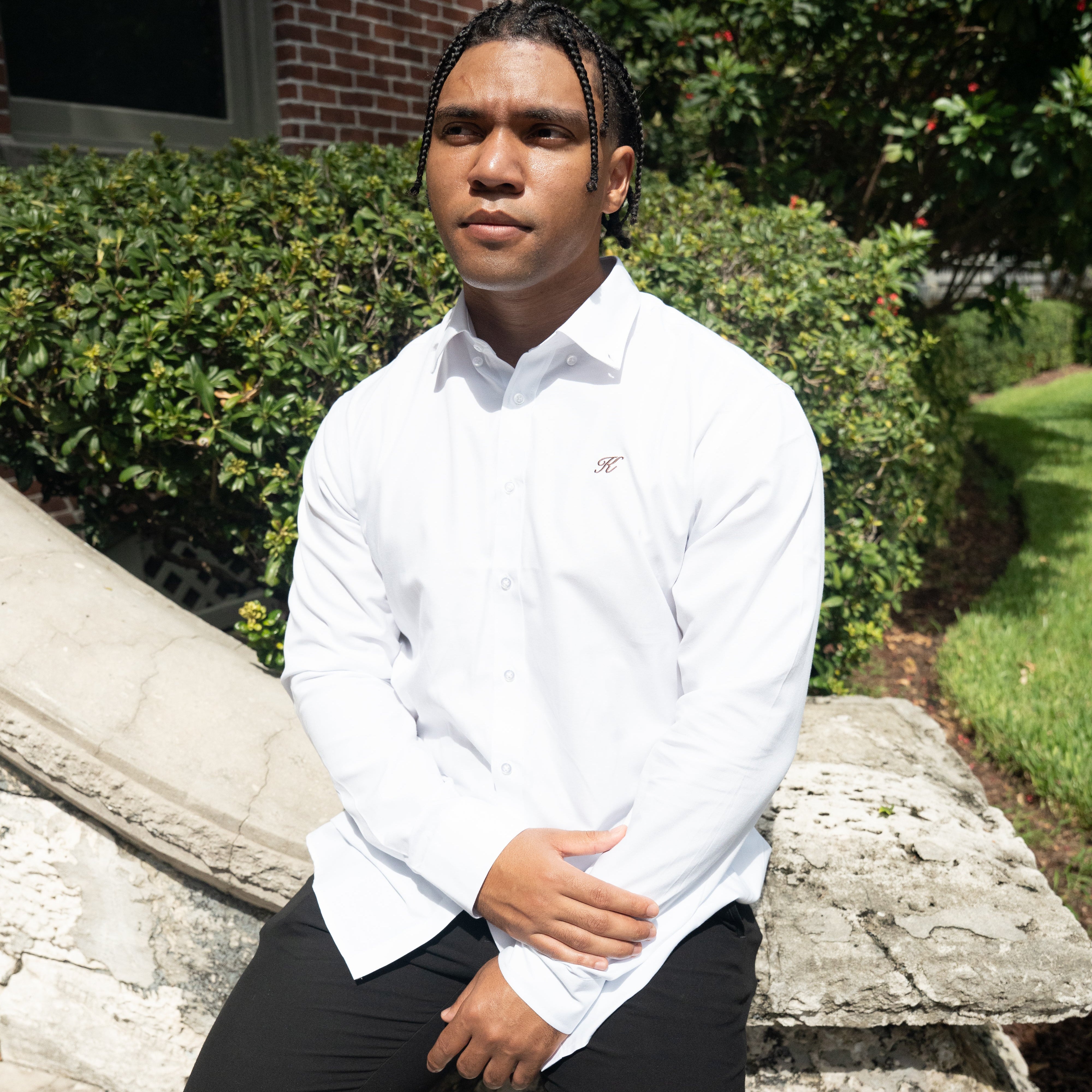 The Masterful Slim Button Down